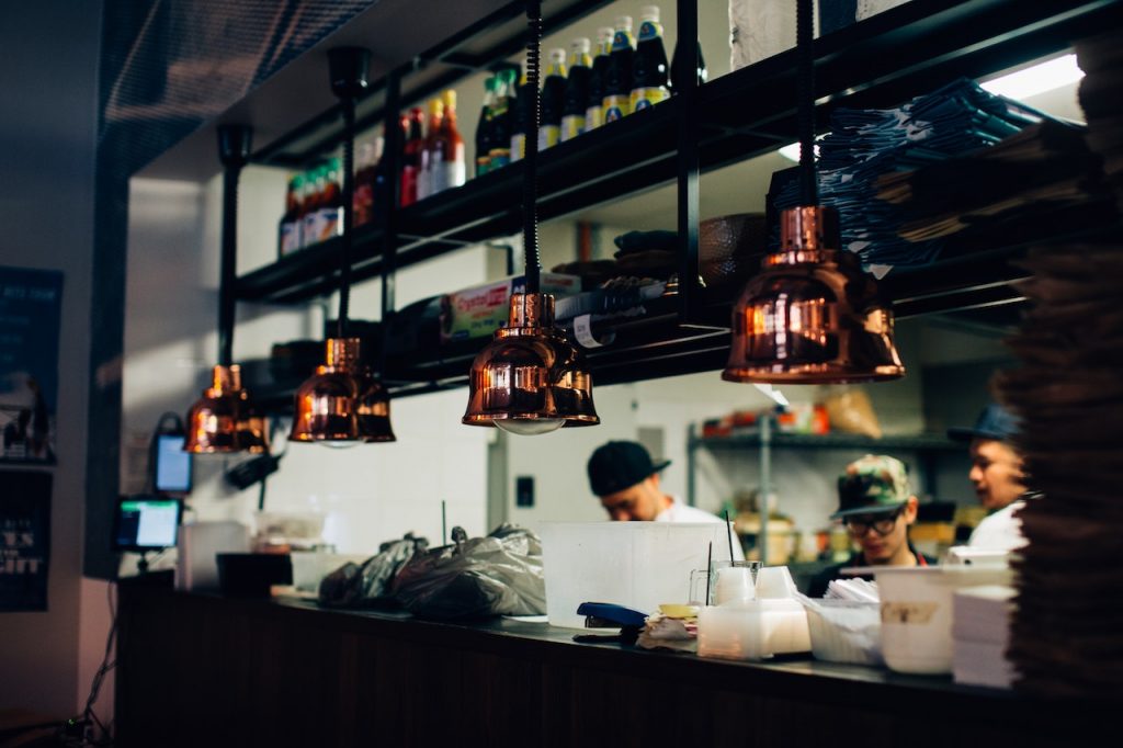 Why Manual Workforce Management Processes Should be a Thing of the Past for Restaurant Owners | Modern Restaurant Management