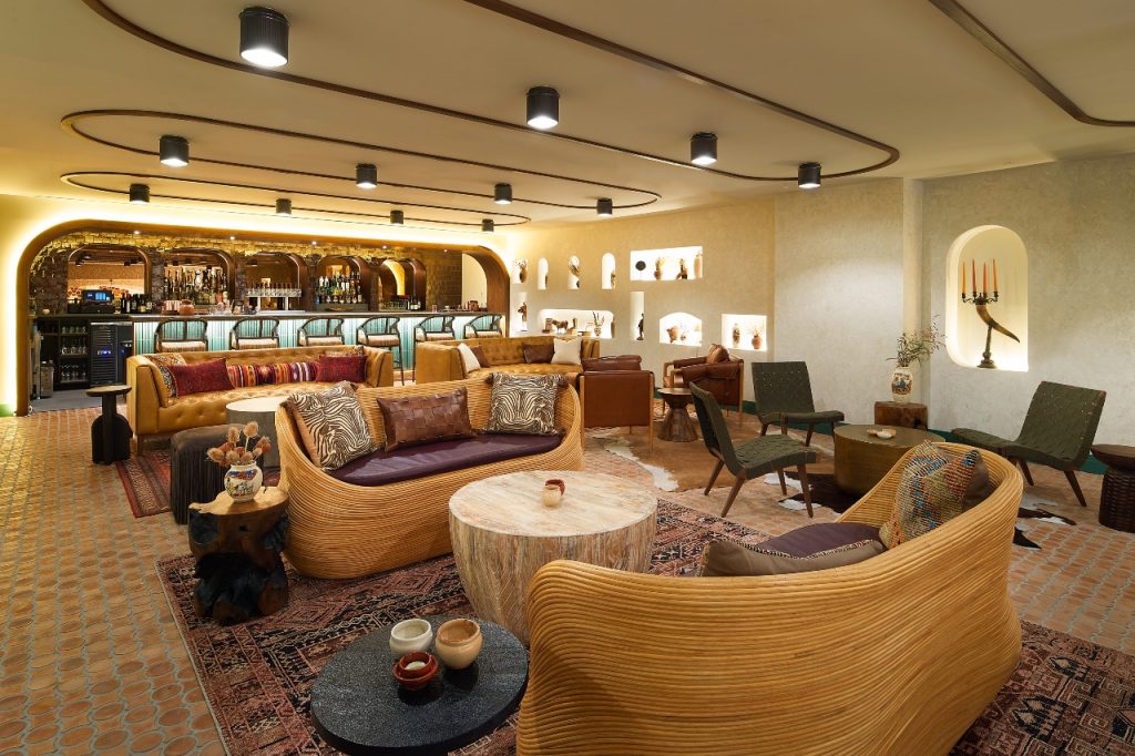 Microclimates in Dining: Tailoring Spaces for Every Generation | Modern Restaurant Management