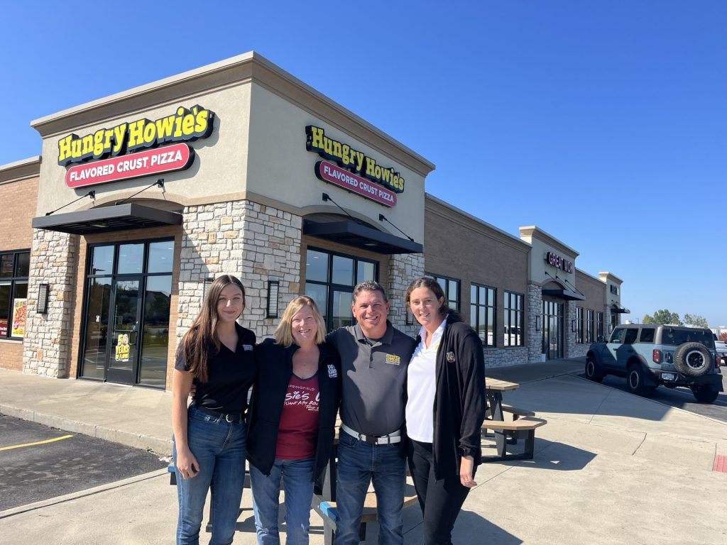 Passion for Pizza: How a Hungry Howie’s Franchisee Leverages Generation Z Strengths for Success | Modern Restaurant Management