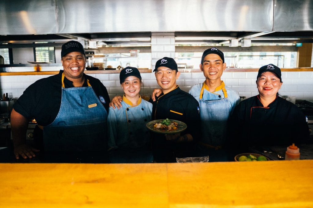 Mastering Worker Classification: Seven Essential Tips for Restaurant Owners | Modern Restaurant Management