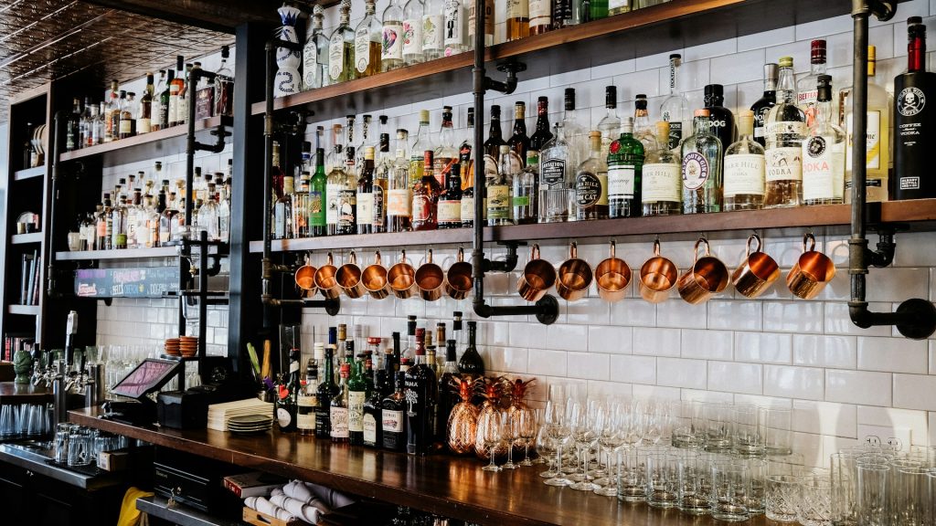 How a Creative Cocktail Program with a Beer and Wine License Can Help Your New Restaurant Succeed | Modern Restaurant Management
