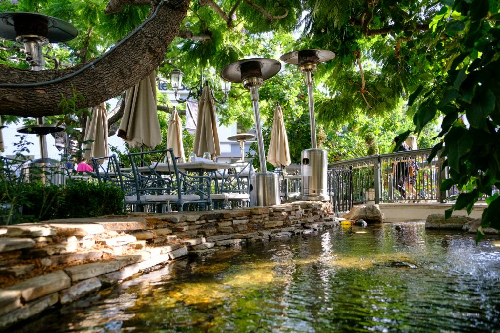 Turning Your Outdoor Spaces into Winter Havens | Modern Restaurant Management