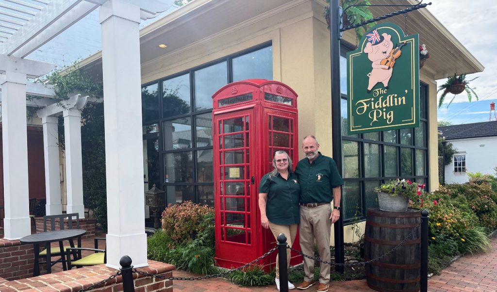 No Fiddlin’ Around: Authentic British Pub Experience Includes No Tipping | Modern Restaurant Management