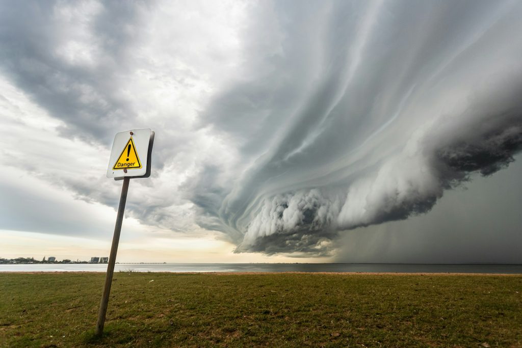 The First 72 Hours: What Restaurants Should Do After a Major Storm Hits | Modern Restaurant Management