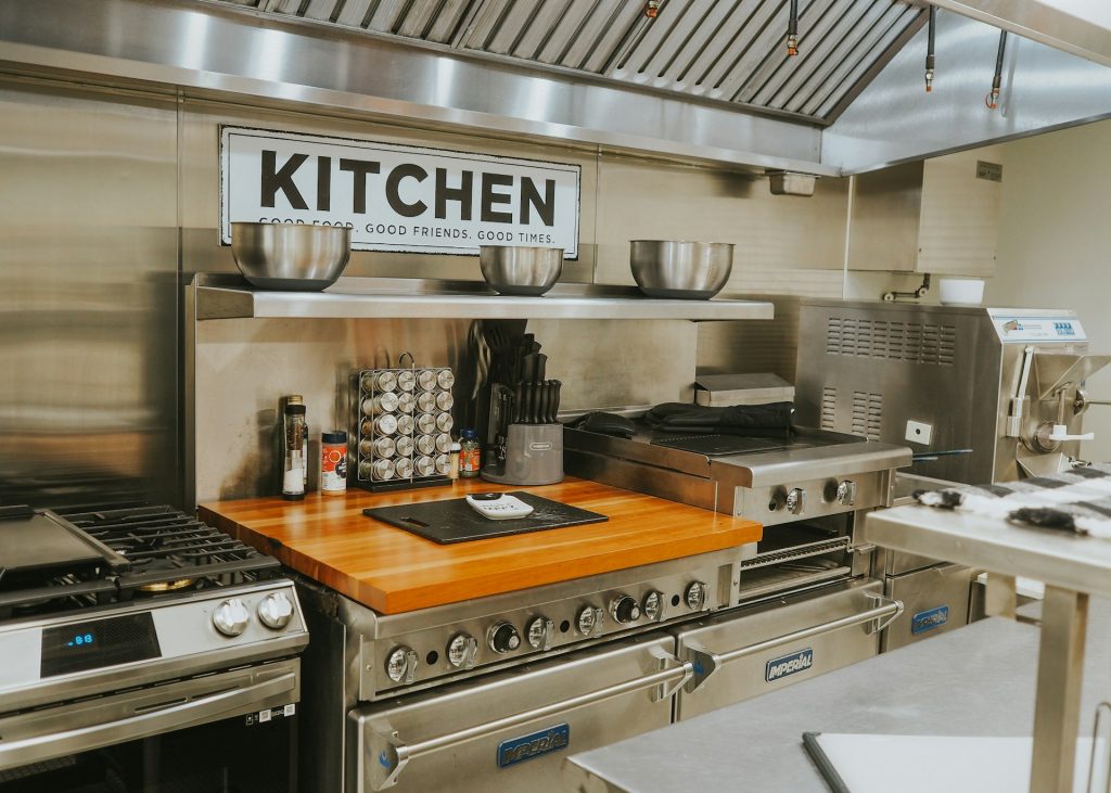 Kitchen Equipment Maintenance Tips to Maximize Summer Revenue | Modern Restaurant Management Kitchen Equipment Maintenance Tips to Maximize Summer Revenue | Modern Restaurant Management